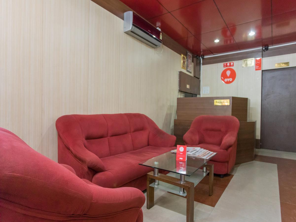 Oyo 11945 Hotel Glory Palace Индор Екстериор снимка