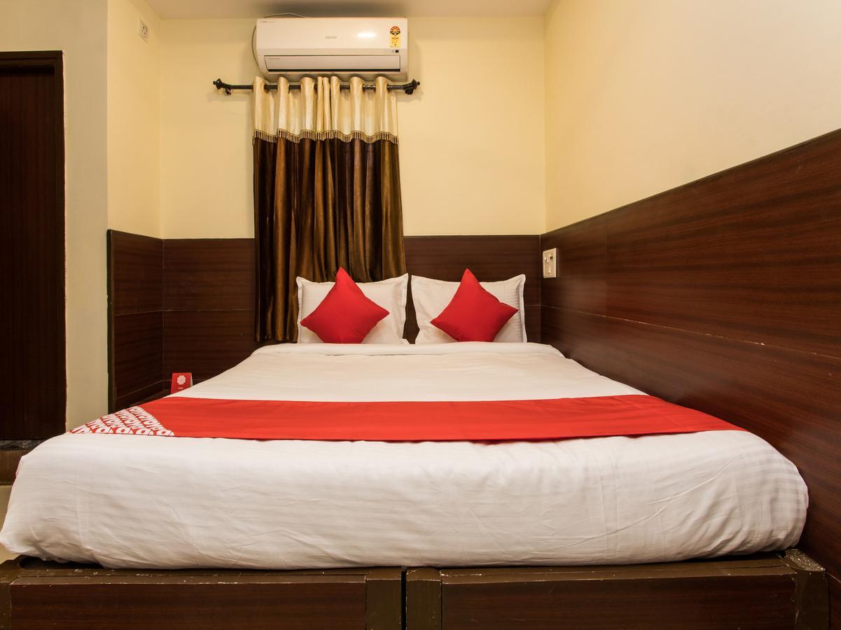 Oyo 11945 Hotel Glory Palace Индор Екстериор снимка