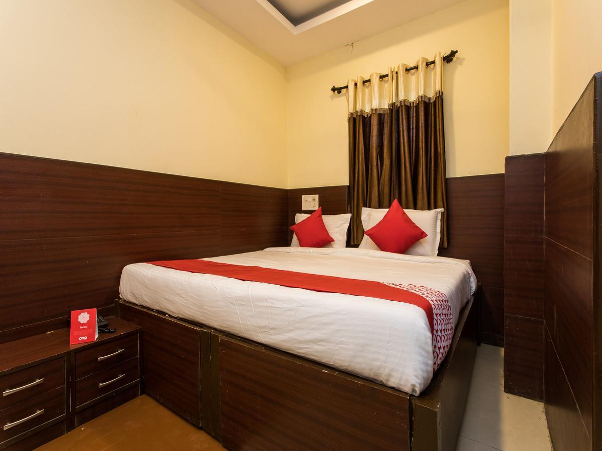 Oyo 11945 Hotel Glory Palace Индор Екстериор снимка
