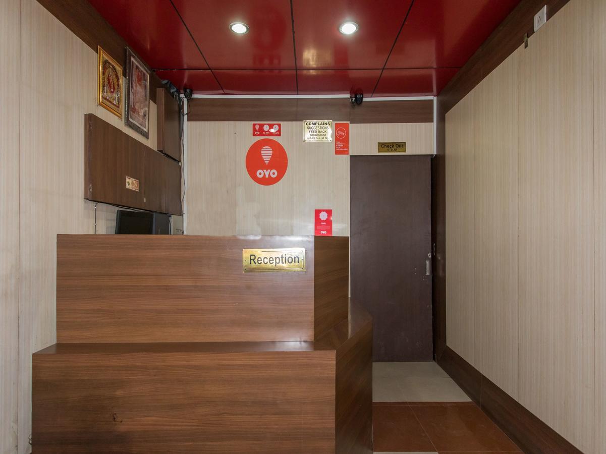 Oyo 11945 Hotel Glory Palace Индор Екстериор снимка