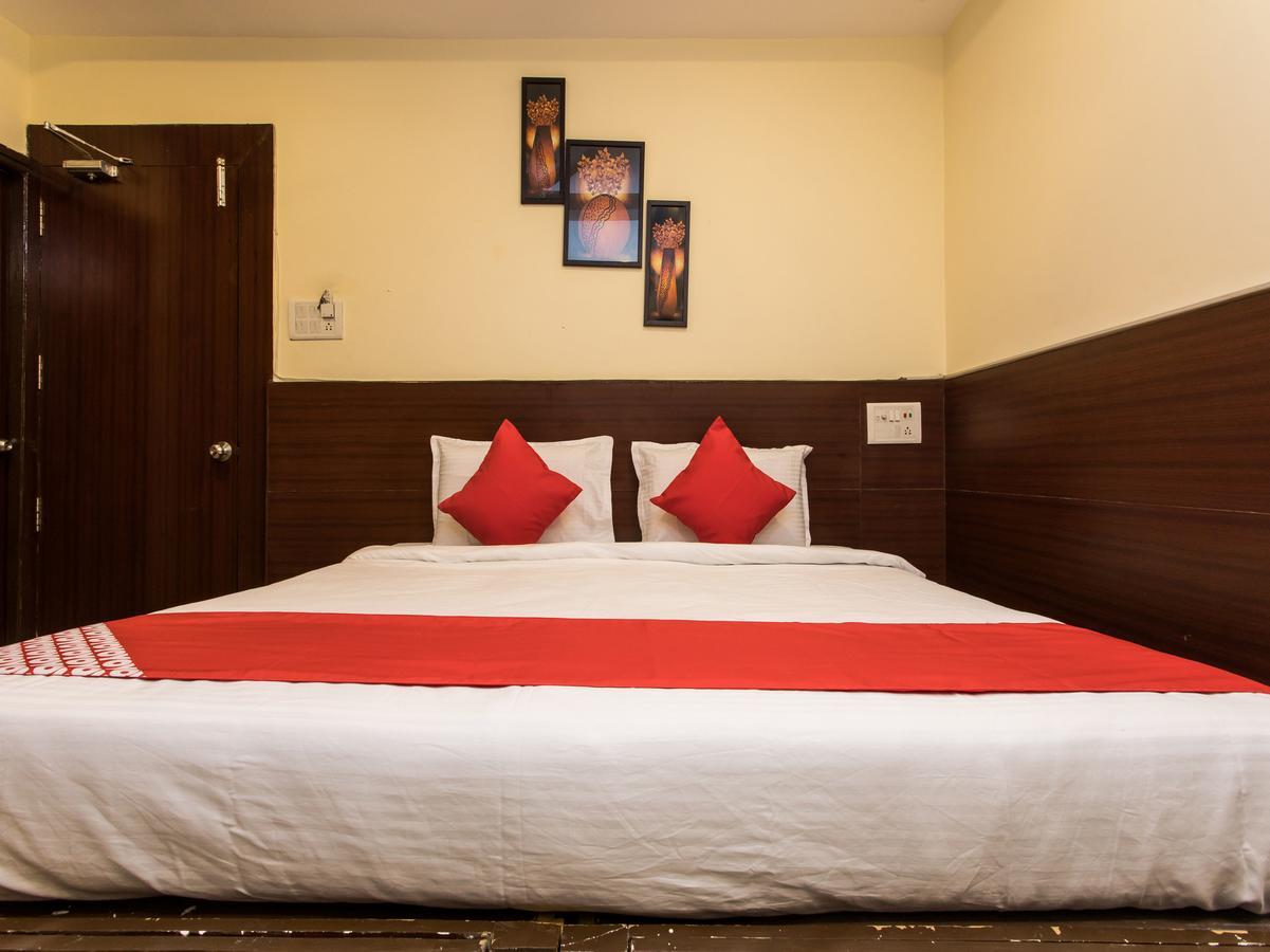 Oyo 11945 Hotel Glory Palace Индор Екстериор снимка