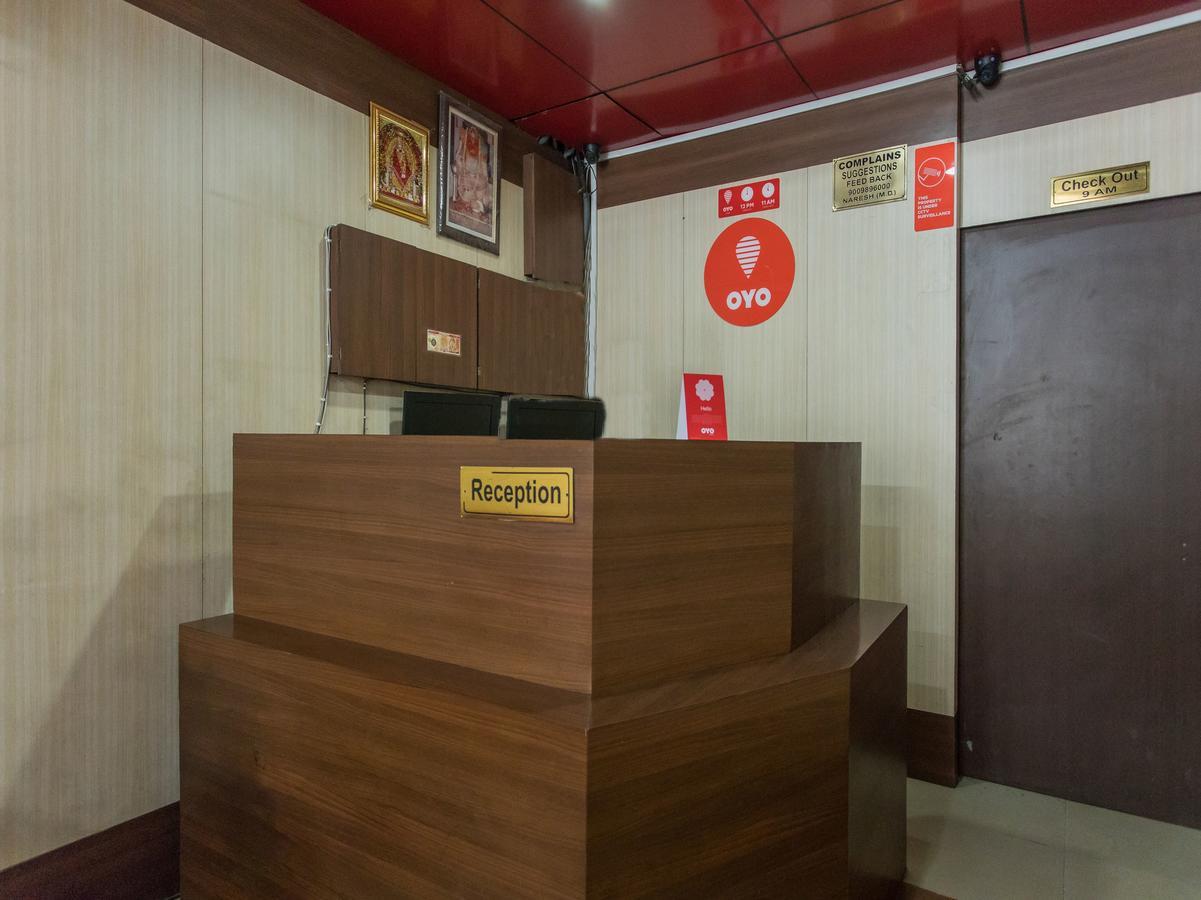 Oyo 11945 Hotel Glory Palace Индор Екстериор снимка
